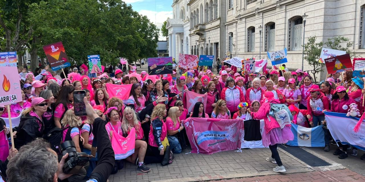 Qued inaugurada la VII edicin del Encuentro Nacional Rosa